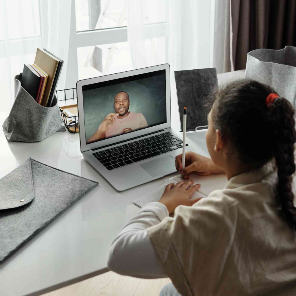 girl learning online